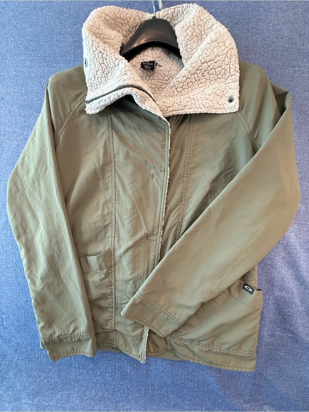 2000’s Oakley Olive Green Field Jacket with Cream Sherpa Collar